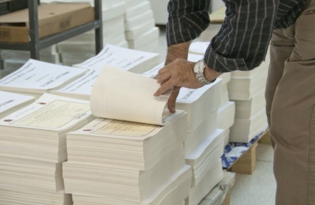 Títulos de Formación Profesional (Grado Medio y Superior) comprar titulos universitarios en españa